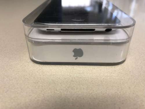 Apple iPod Touch 4th Generation 8GB (Offers Accepted)
